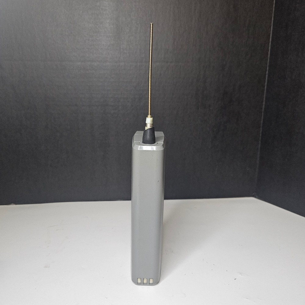 Vintage Motorola DynaTAC 8000M Brick Phone Mobile Cell Phone with Charging Base - Picture 7 of 16